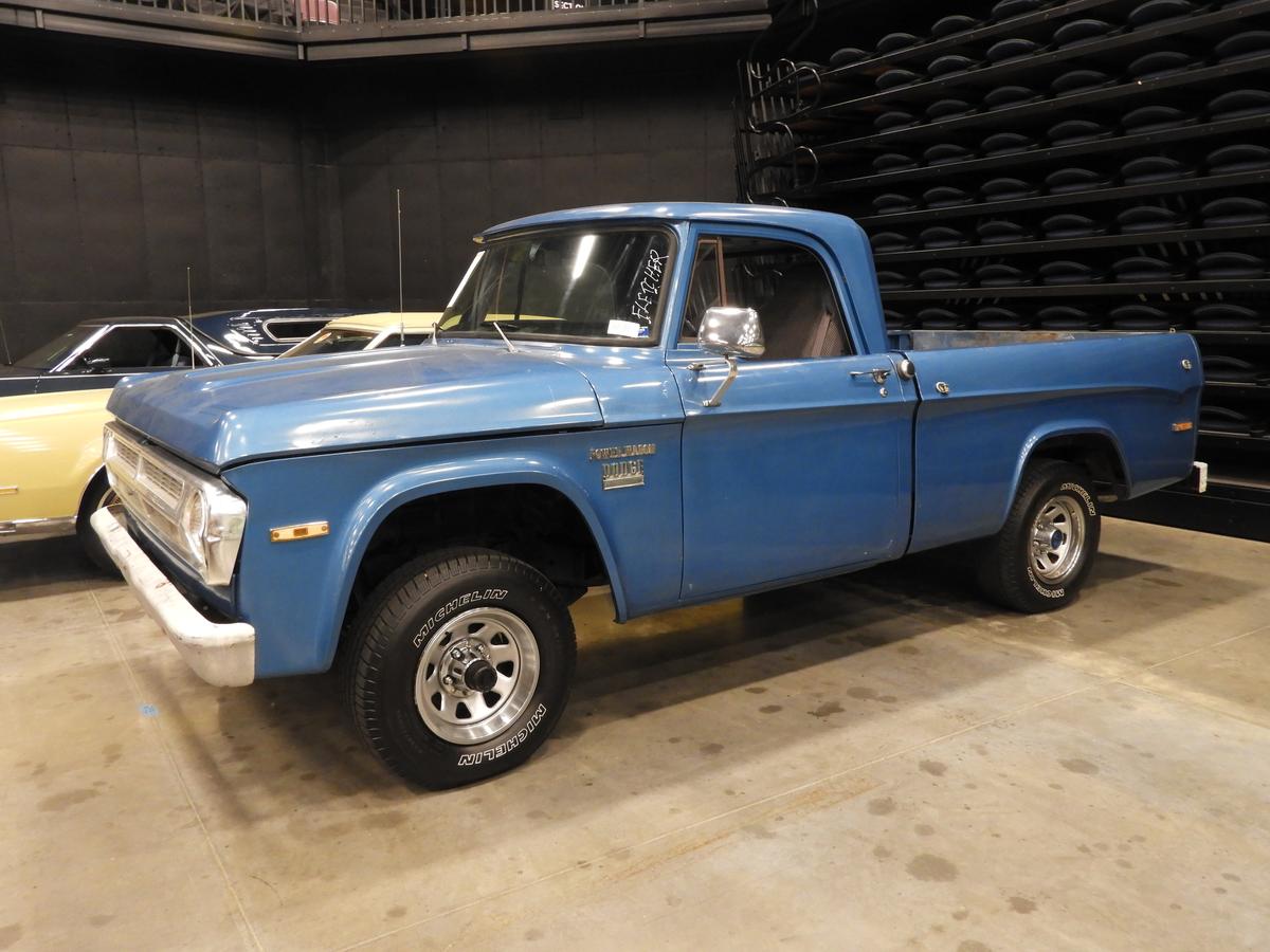 1971 Dodge Power Wagon