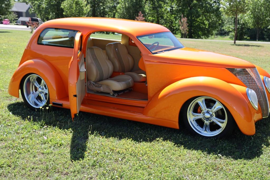 1937 Ford Street Rod