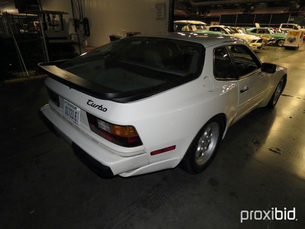 1986 Porsche 944 Turbo