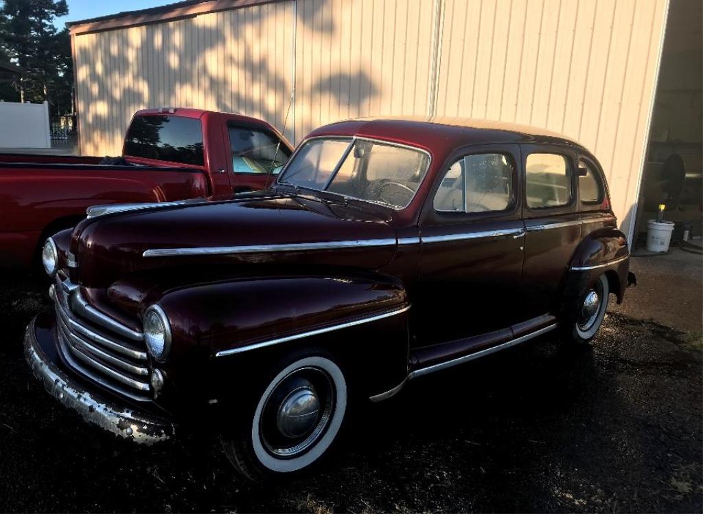 1947 Ford Sedan