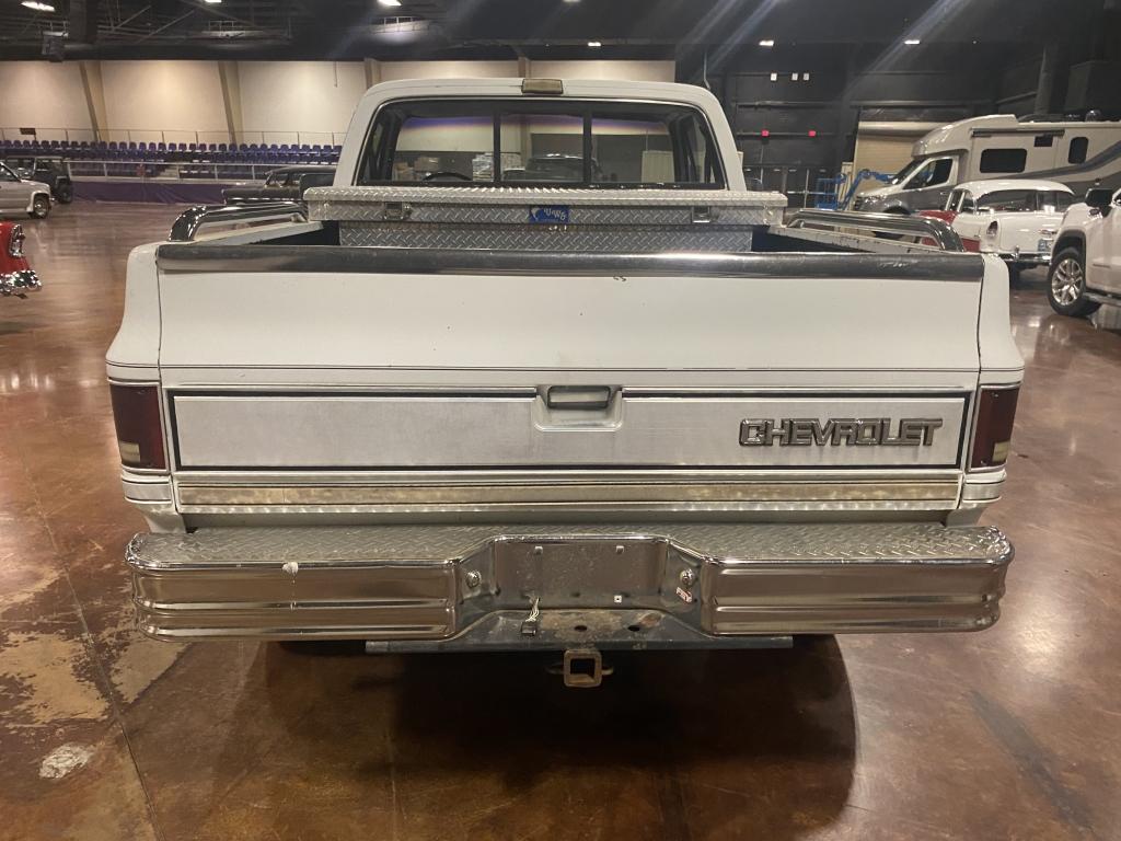 1985 Chevy 4WD SWB  NO RESERVE