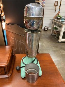 Hamilton Beach Malt Mixer w/ original cup