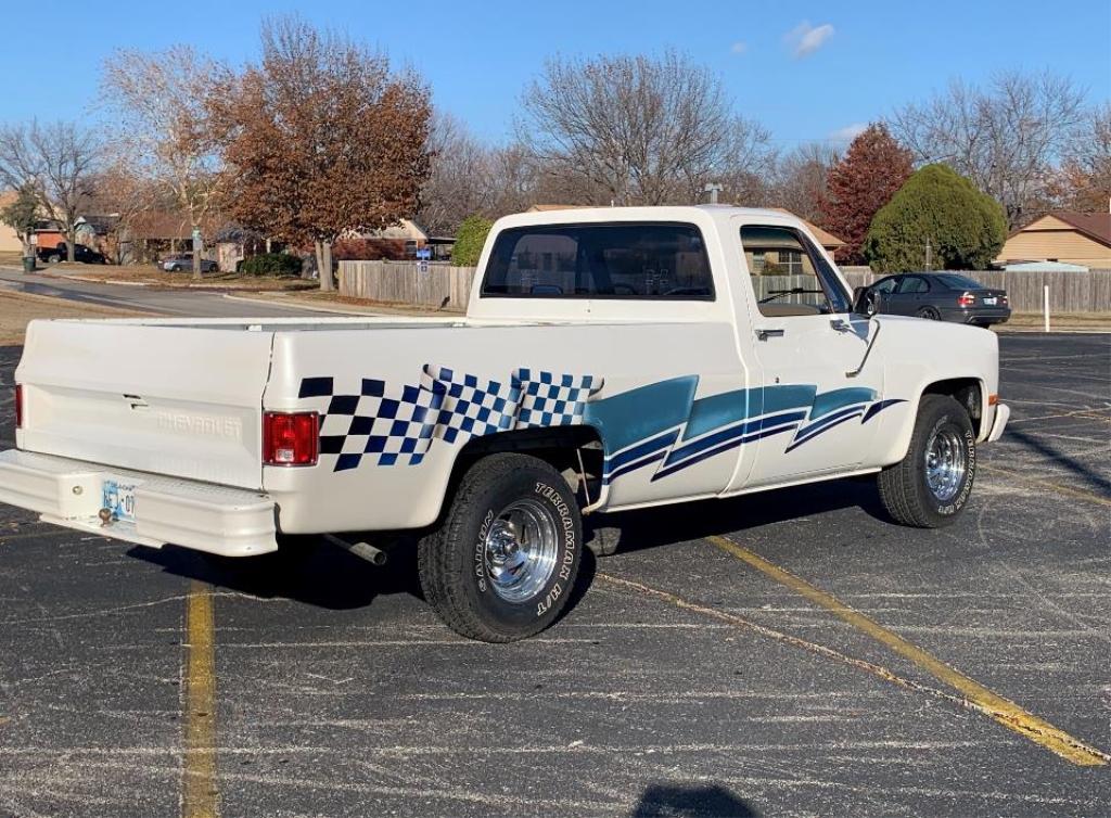 1986 Chevy Custom Deluxe