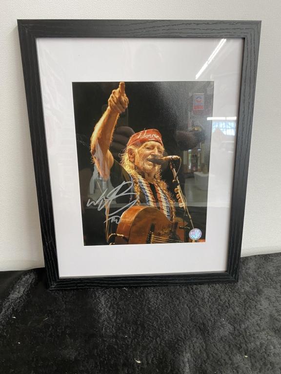 Willie Nelson signed w/ documentation 15x12