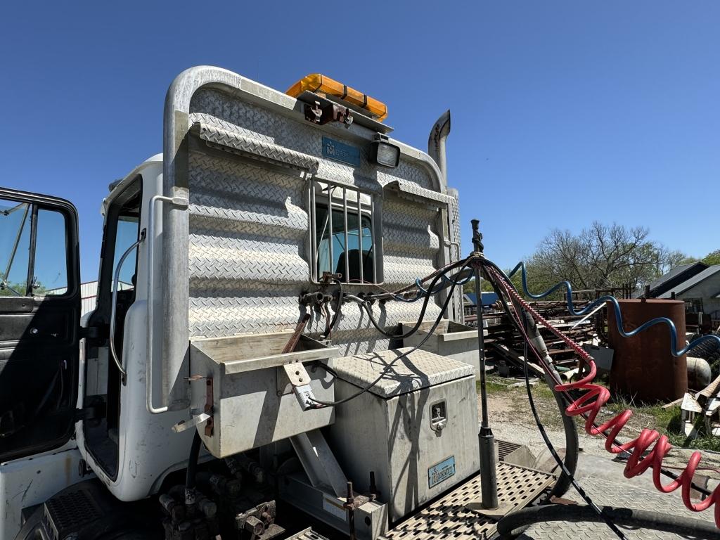 1995 Mack RD 690S 10-wheel truck