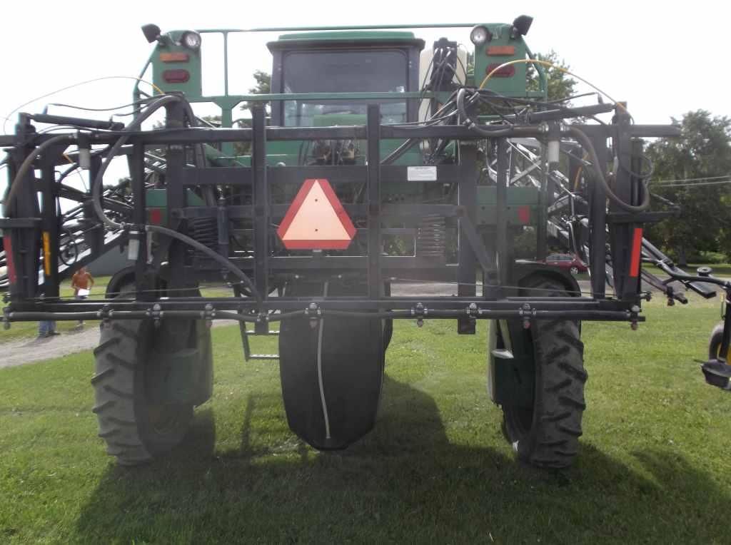 John Deere 6500 Sprayer