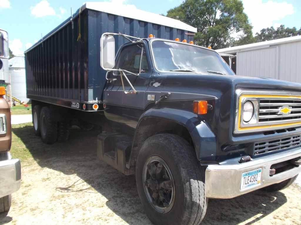 1985 Chevy C70 Grain Truck