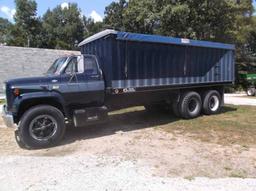 1985 Chevy C70 Grain Truck