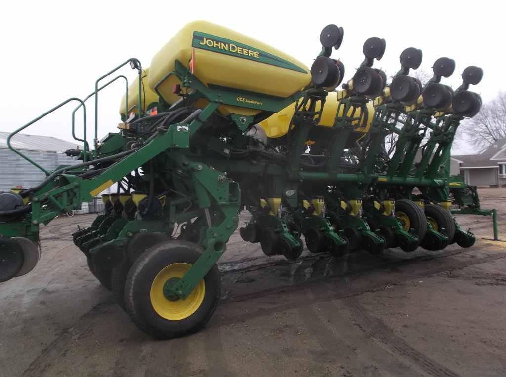 John Deere 1790 CCS Planter