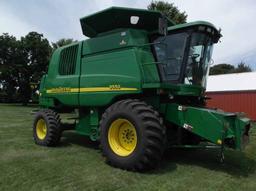 John Deere 9550 Combine