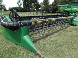 John Deere 920 Grain Head