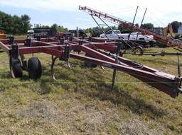 Hiniker 1325 Chisel Plow