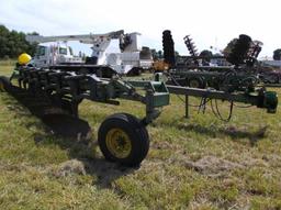 John Deere 2800 Plow