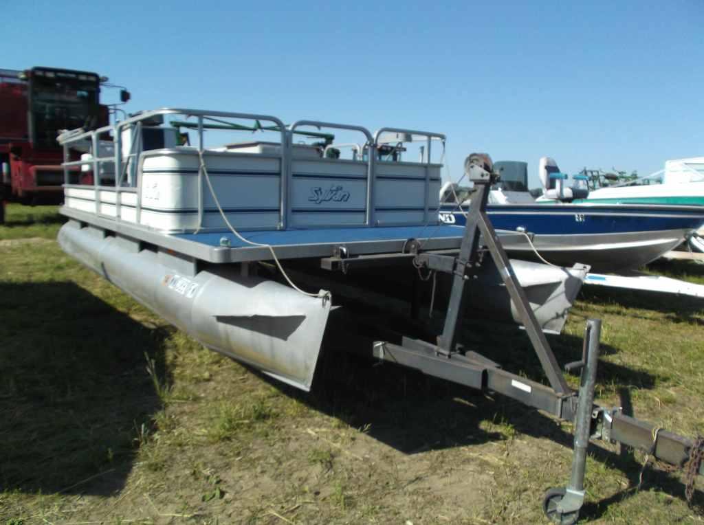 1987 Sylvan Pontoon