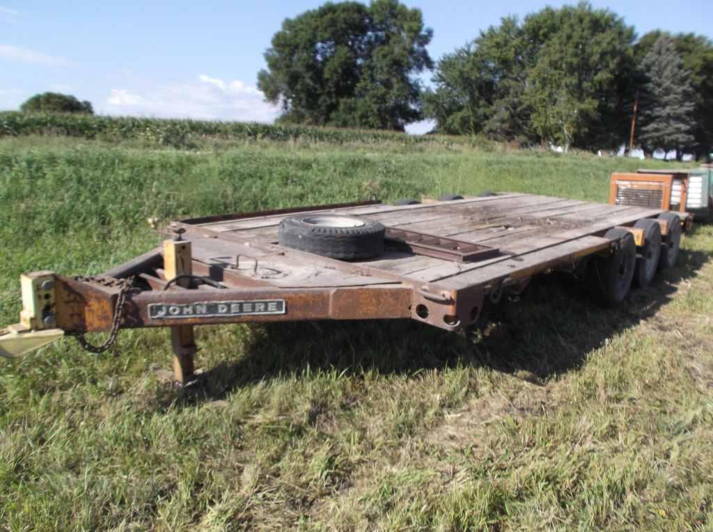 John Deere Triple Axle Implement Trailer