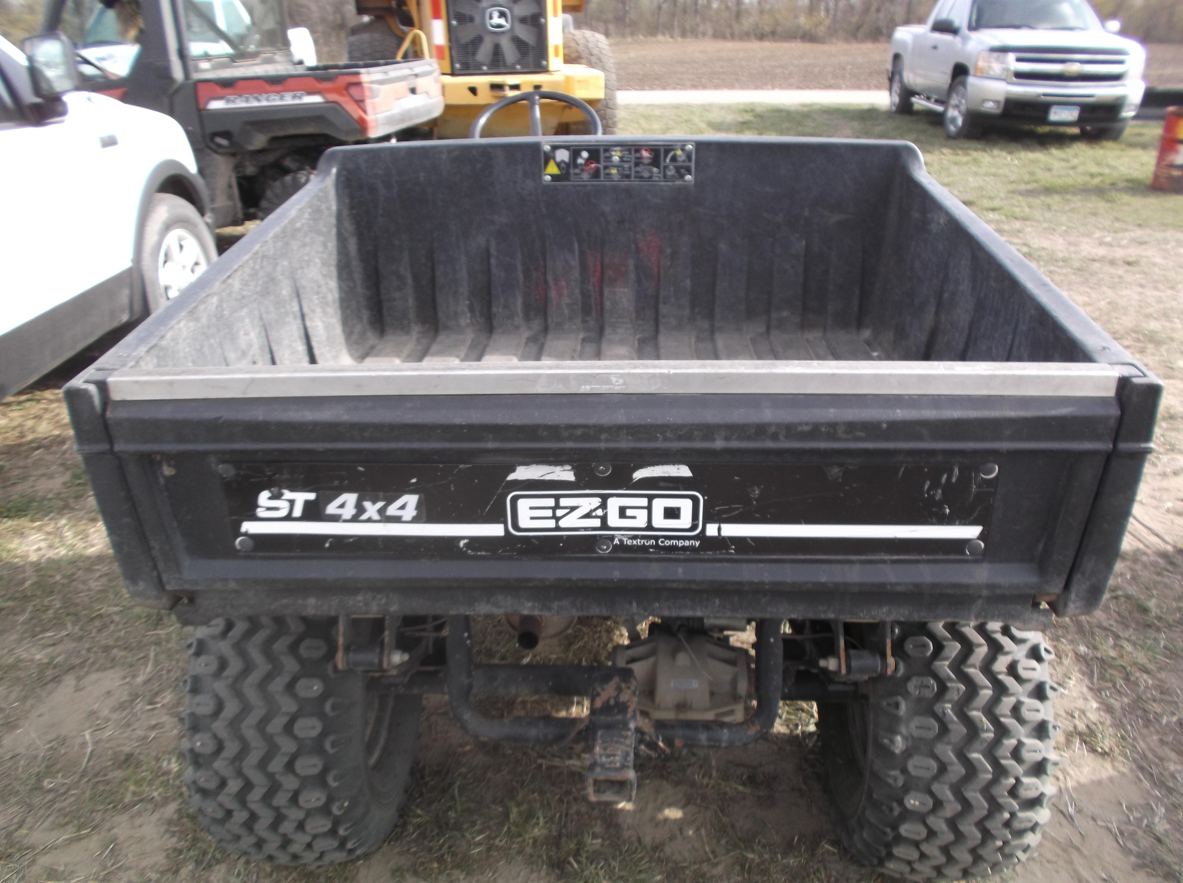 2004  EZ-GO ST UTV