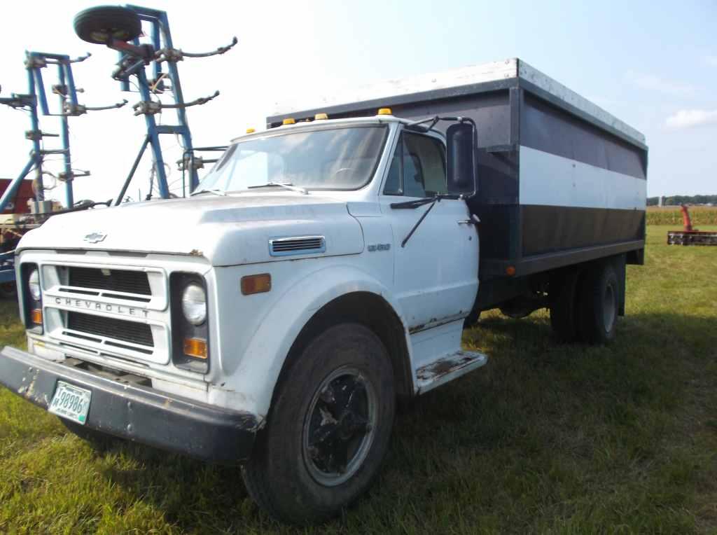 1969 Chevy C-60 Grain Truck