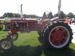 Farmall 200 Tractor