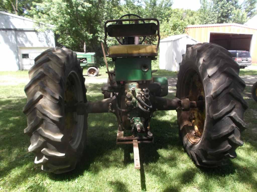 John Deere G Tractor