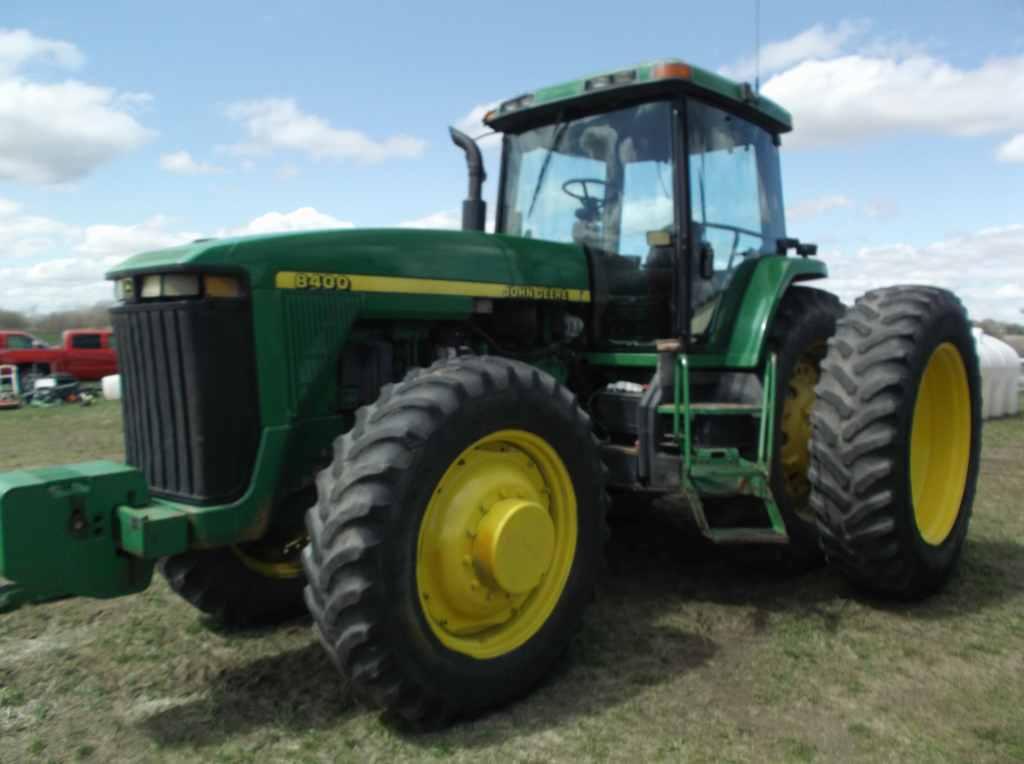 John Deere 8400 MFWD Tractor