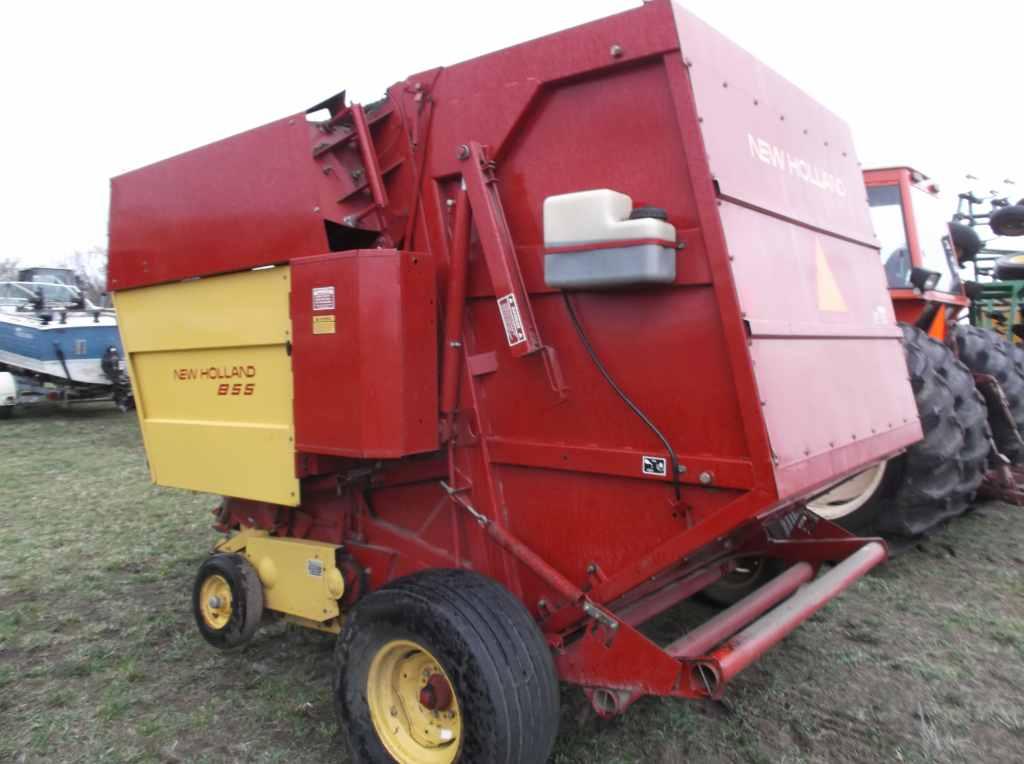 New Holland 855 Round Baler