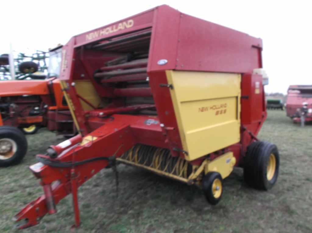 New Holland 855 Round Baler