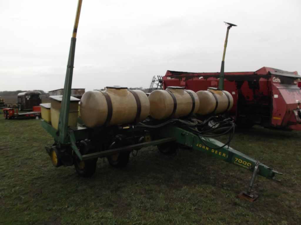 John Deere 7000 Planter