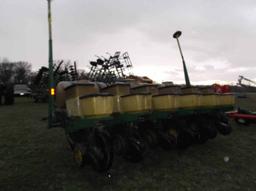 John Deere 7000 Planter