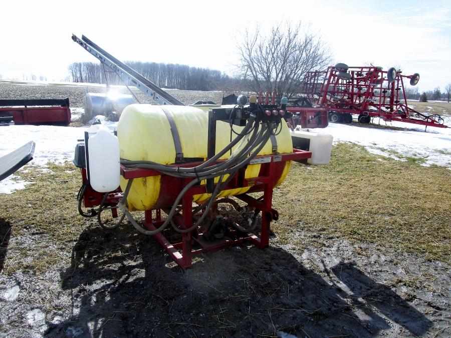 Gibson 3pth 300 Gallon Field Sprayer!