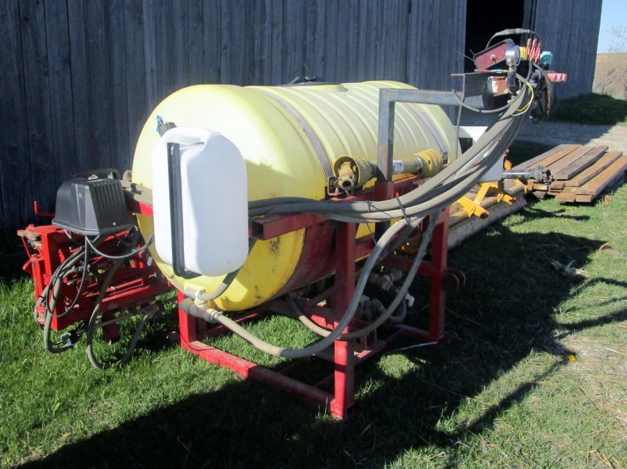 Gibson 3pth 300 Gallon Field Sprayer!