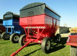 Bruns 400 bu Red Gravity Box with Horst 12 Ton Running Gear - Like New!