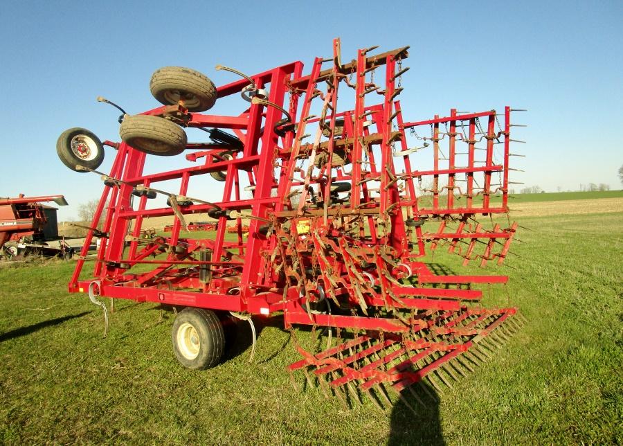 Kongskilde 3800 Series Tandem 26’ Cultivator!