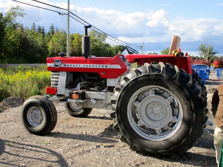 Massey Ferguson 1080 Open Station Tractor!