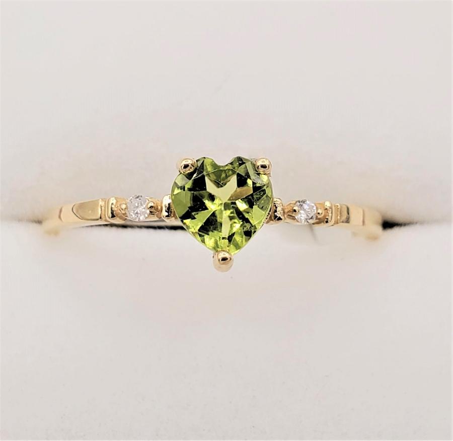 Yellow Gold Peridot & Diamond Heart Ring - New!