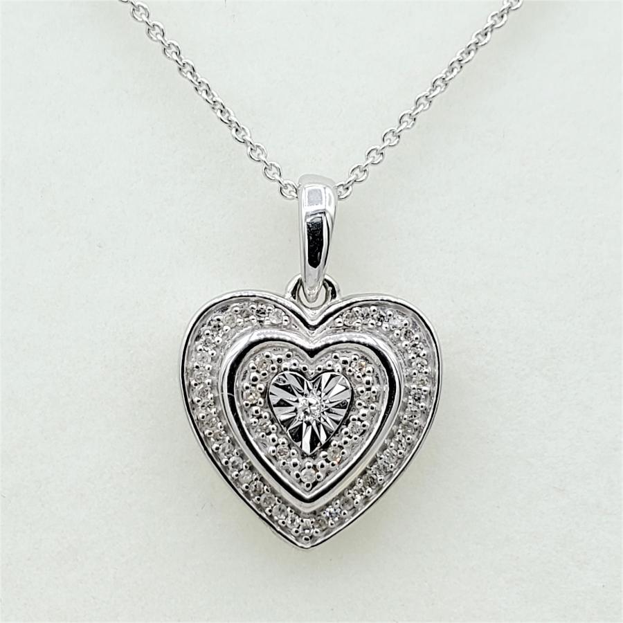 Sterling Silver Diamond Heart Pendant & Chain - New!