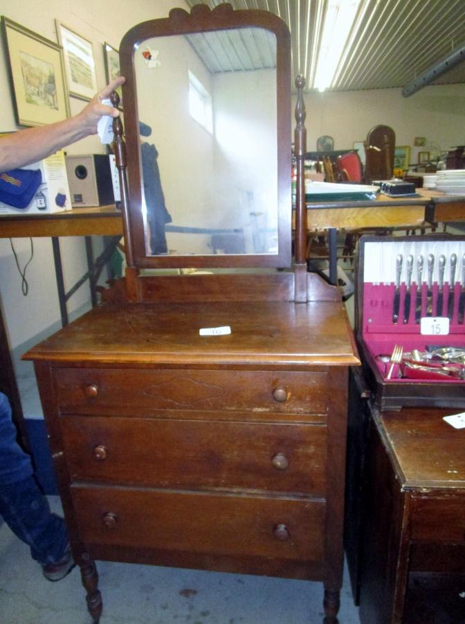 CHEST OF DRAWERS WITH MIRROR