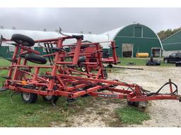 Case IH 4300 Cultivator