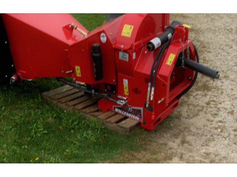 Wallenstein BRX72R Wood Chipper