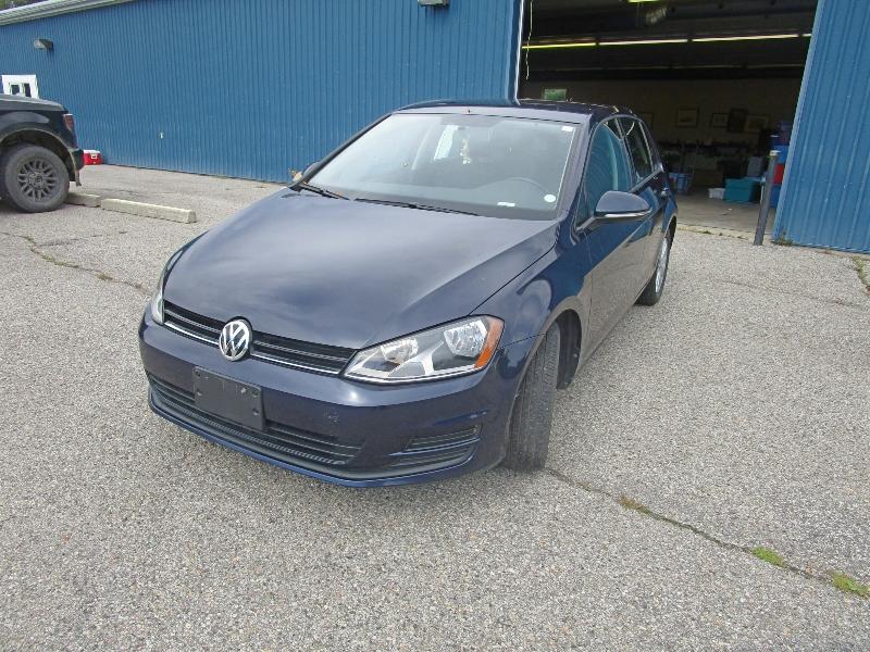 2016 Volkswagen Golf TSI - Estate Car