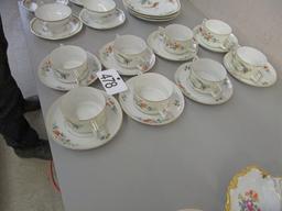 8 Bavaria Cups & Saucers