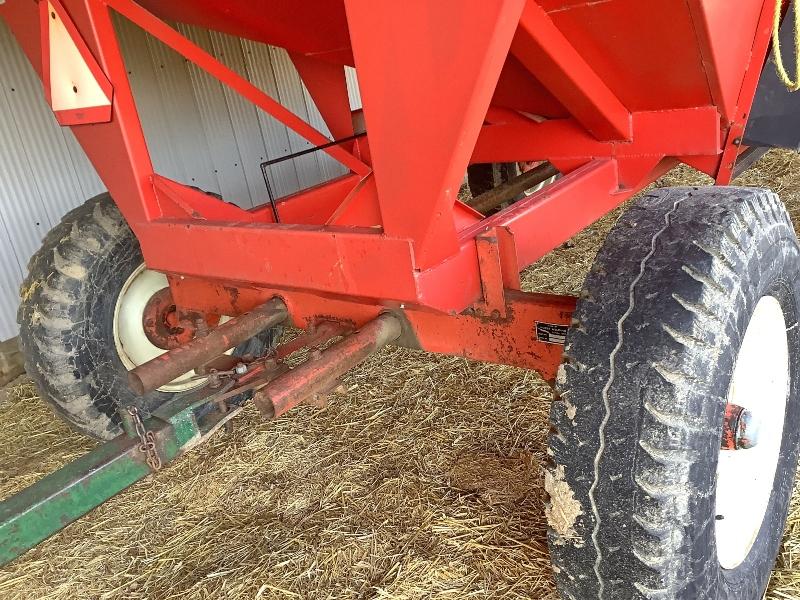 Unverferth 325 Grain Wagon With Bin Extension & Tarp