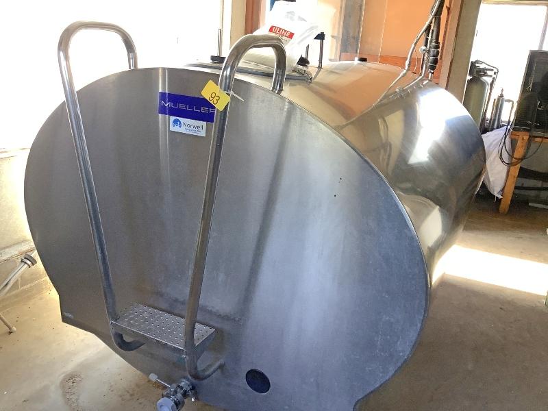 Mueller 800 Gal Milk Cooler With  Mueller Compressor