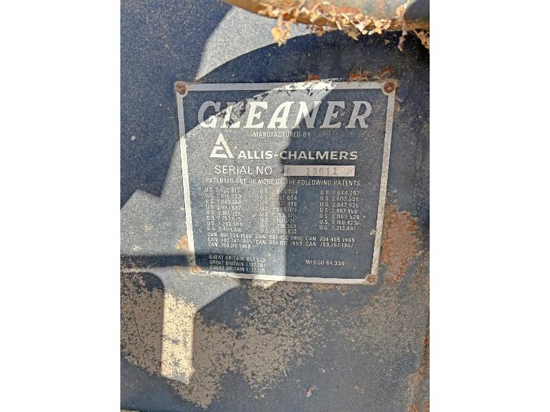 Allis-Chalmers Gleaner K Gas Combine