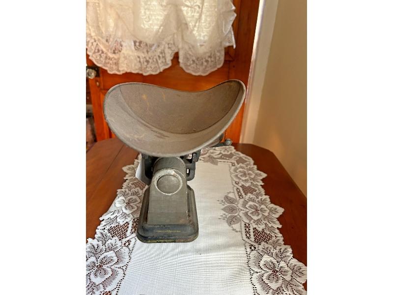 Antique Counter/Top Scales