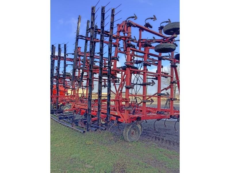 Case IH 4900 Vibra Tiller 50' Cultivator