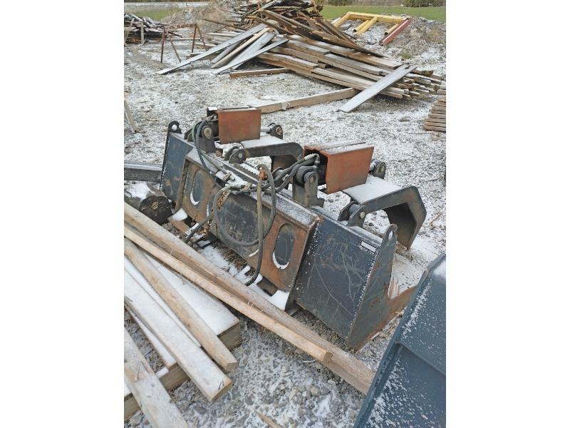 6' Skid Steer Grapple Bucket Note: Needs Hydraulic Hoses Replaced