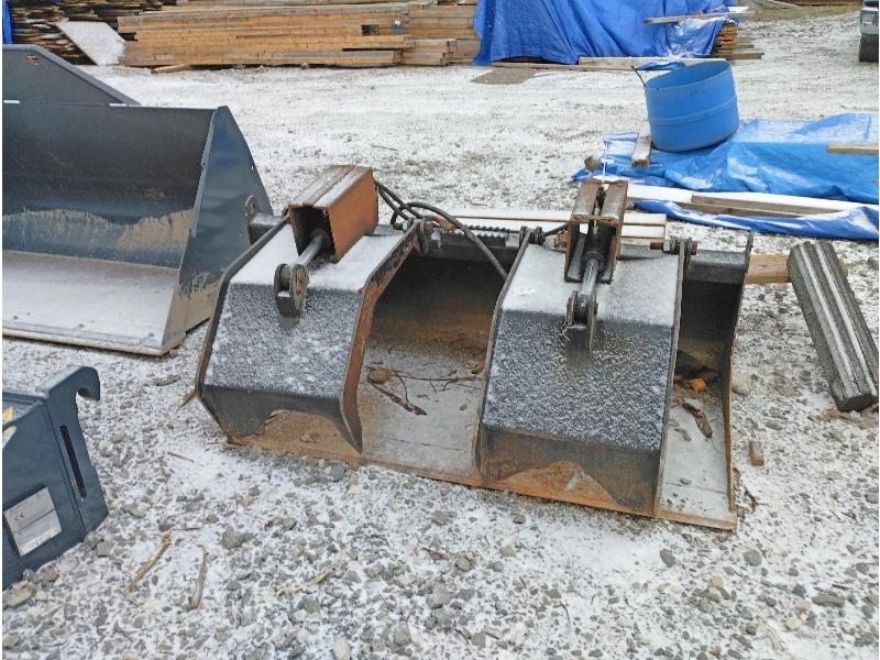 6' Skid Steer Grapple Bucket Note: Needs Hydraulic Hoses Replaced