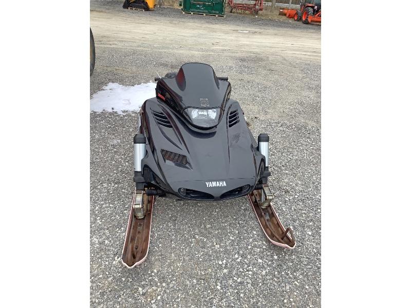 1995 Yamaha VMax 600 Snowmobile - Has Ownership