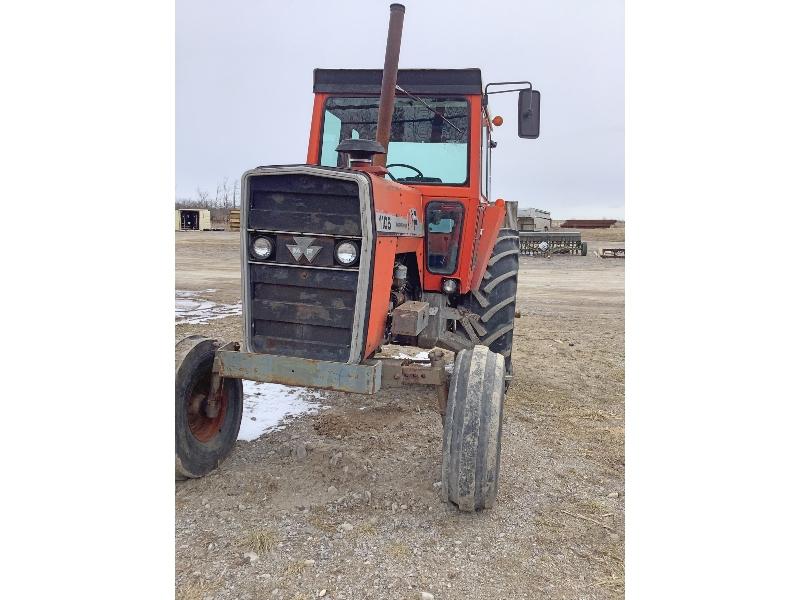 Massey Ferguson 1105 Cab Tractor