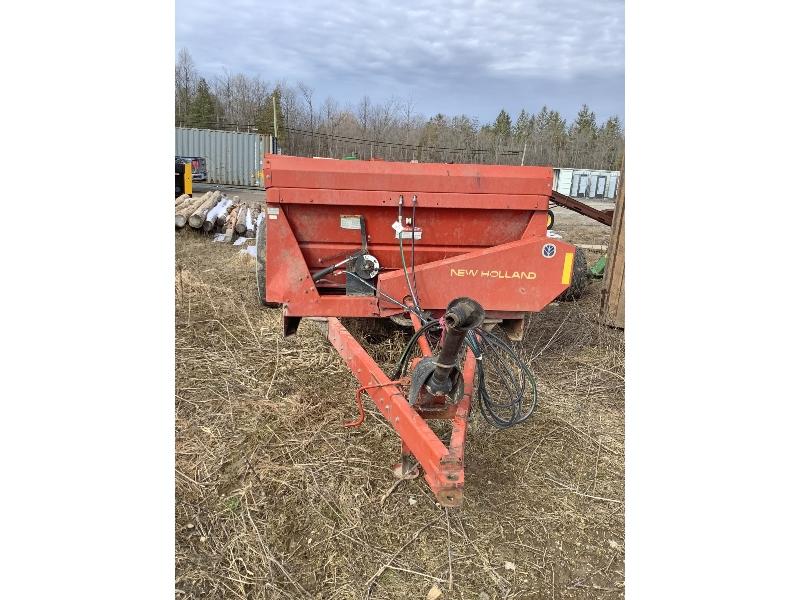 New Holland 195 Manure Spreader